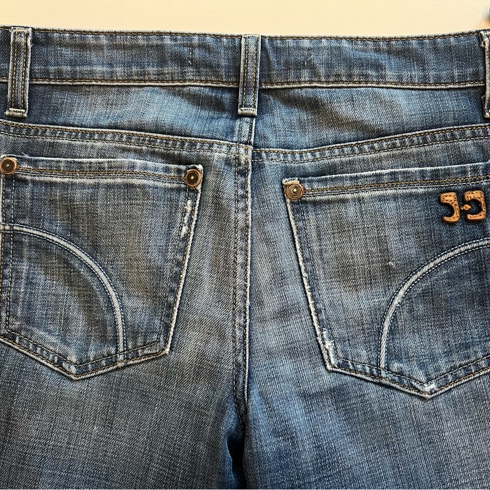 Joe’s cropped jeans, size 27.